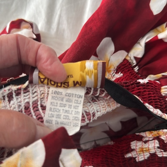 Aloha Moi Hawaii vintage red dress with white flowers. Made in Hawaii USA - Picture 8 of 12